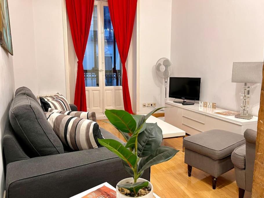 Ferienwohnung Alojamiento Entero Centro: Piso . Chueca Madrid Exterior foto