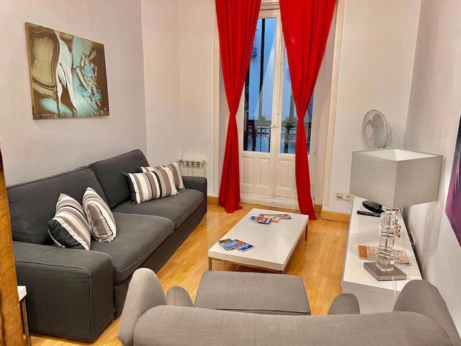 Ferienwohnung Alojamiento Entero Centro: Piso . Chueca Madrid Exterior foto